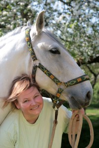 Angela Waidmann mit Pferd Vingador 